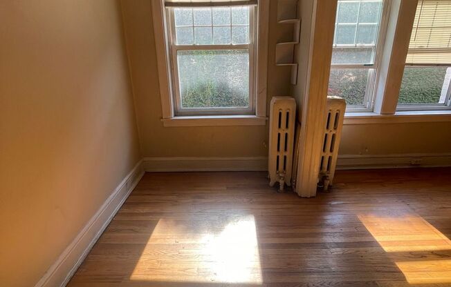 Studio, 1 bath, 461 sqft, $850, Unit 206