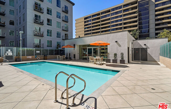 1 bed, 1 bath, 820 sqft, $2,950, Unit 731