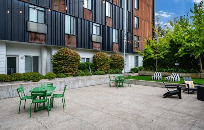 K14 | Patio