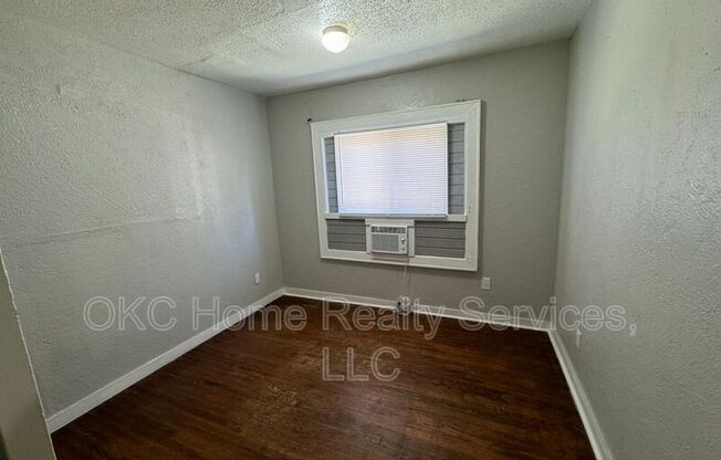 2820 NW 23