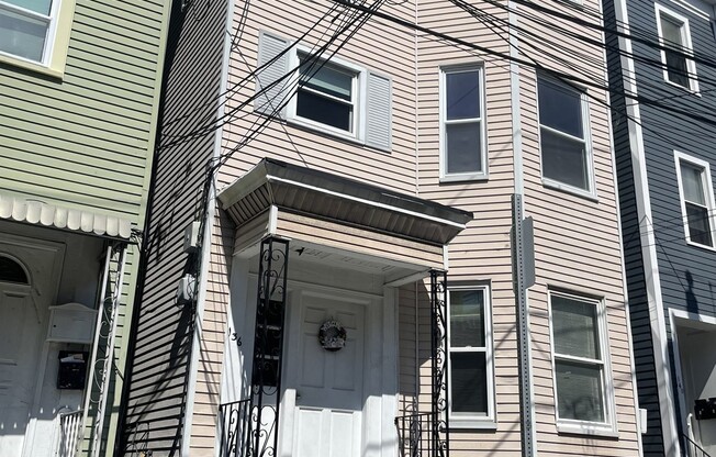 136 SARATOGA ST
