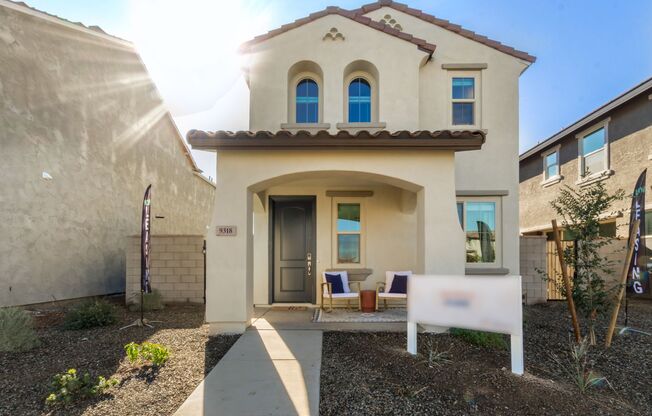 NEWEW CONSTRUCTION HOME WITH 3 BED/2.5 BATH IN MESA!