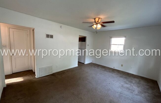 2 beds, 1 bath, $1,295