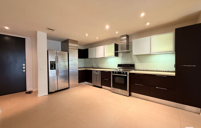 1 bed, 1.5 baths, 853 sqft, $3,150, Unit 603