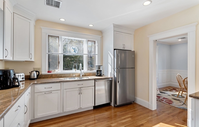 12 ENDICOTT RD
