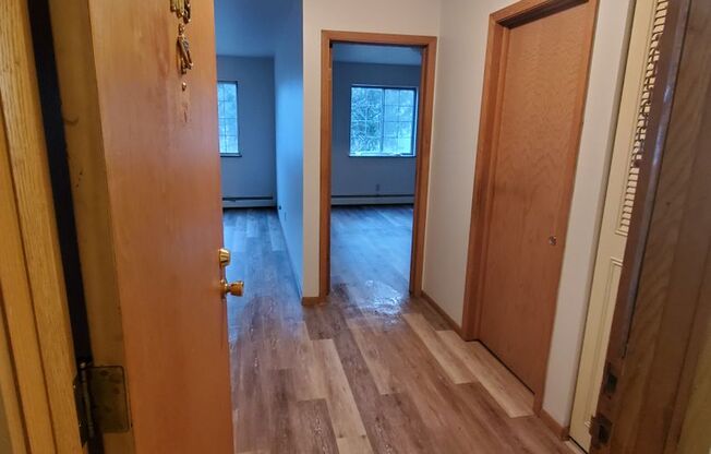 1 bed, 1 bath, 500 sqft, $650, Unit 205