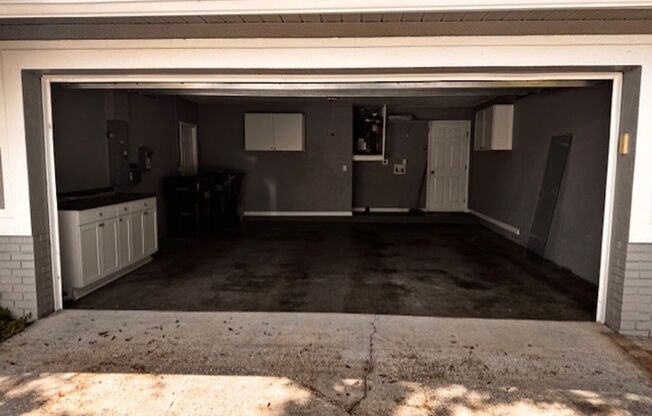 Available Now! Absolutely gorgeous 3 bedroom + bonus room single family home!
