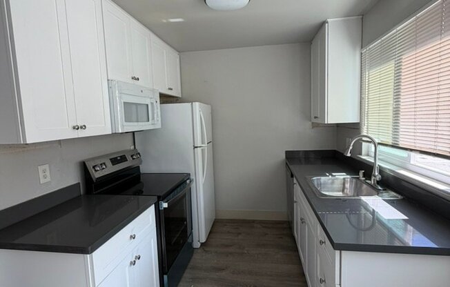 320 Franciscan Ct apt 4 4