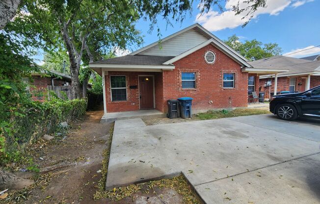 3 Bedroom Duplex Near Downtown Fort Worth