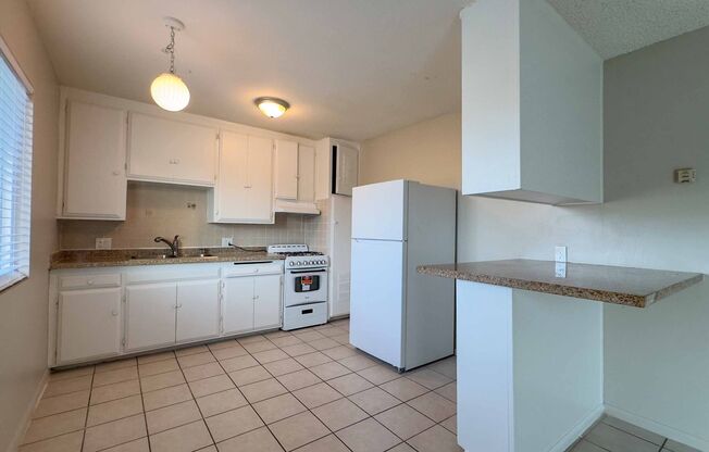 2 beds, 1 bath, $1,799, Unit 20