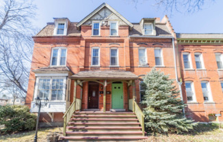 11266 S CHAMPLAIN AVE