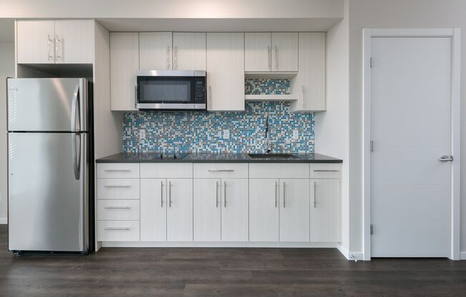 Studio, 1 bath, 200 sqft, $1,345, Unit 401
