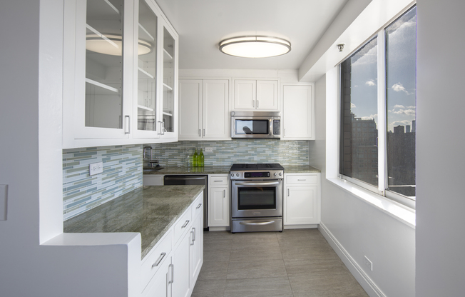 3 beds, 2.5 baths, $16,000, Unit 19C