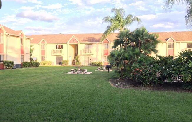 2 beds, 2 baths, $1,400, Unit Unit 101