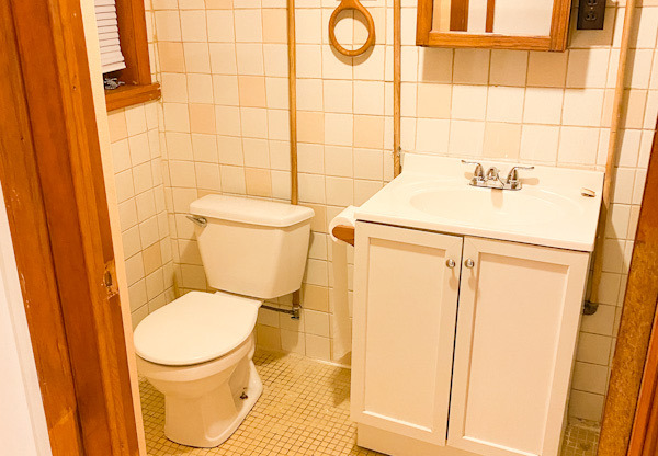 3934 N CHRISTIANA AVE