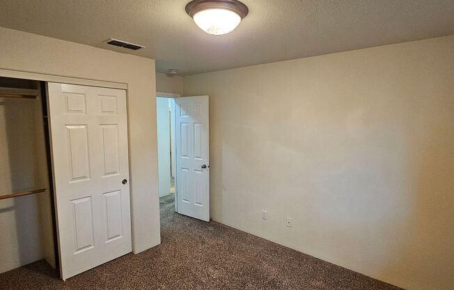 3 beds, 2 baths, $1,895