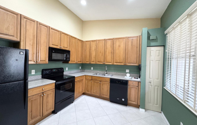 8654 LINEYARD CAY