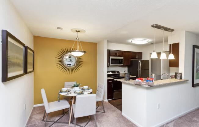 Dining Area and Kitchen at Palmetto Place Apartments, Taylors, 29687