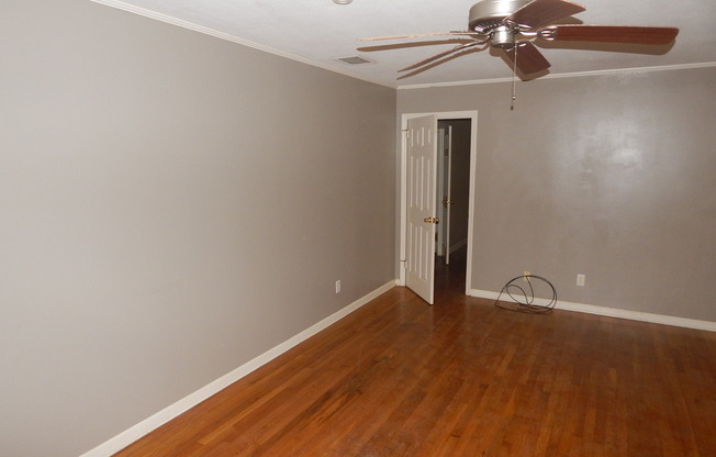 3 beds, 2 baths, $2,000