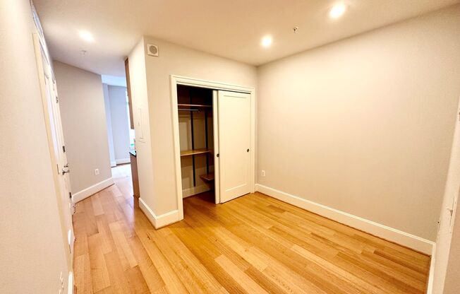 1 bed, 1 bath, $2,500, Unit 623