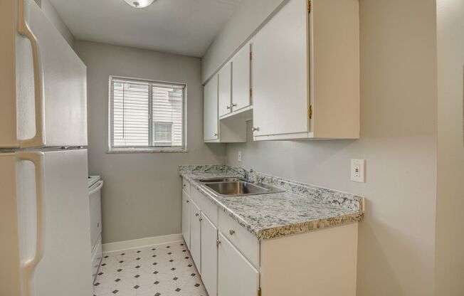 1 bed, 1 bath, $745