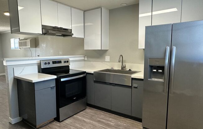 2 beds, 1.5 baths, 866 sqft, $2,880, Unit 800L3