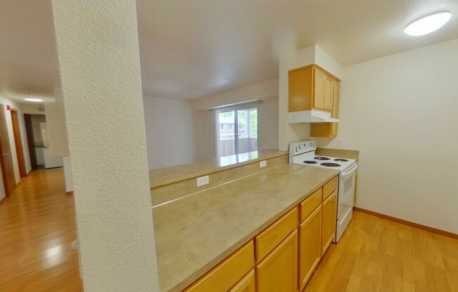 2 beds, 1 bath, $1,595, Unit 207