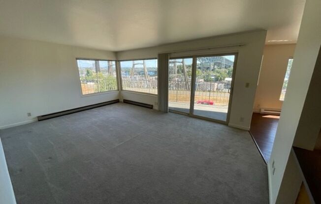 2 beds, 1 bath, 900 sqft, $2,450, Unit 105