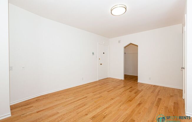 Studio, 1 bath, $2,650, Unit 1685 Chestnut St. #301