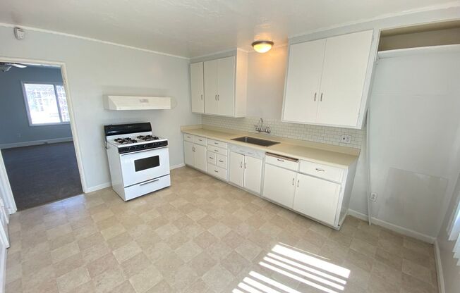 Strobridge Ave Duplex