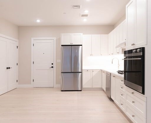 1 bed, 1 bath, 635 sqft, $3,250, Unit 202