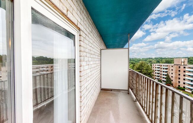 2 beds, 1.5 baths, 1,035 sqft, $1,605, Unit 1-505