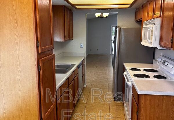 23625 N 38 DR