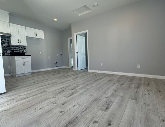 1 bed, 1 bath, 500 sqft, $2,800, Unit 7705