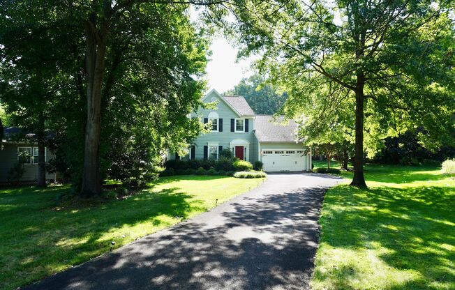 Lovely and Spacious 3 Bedroom 2.5 Bathroom Home In Beautiful Pleasant Valley