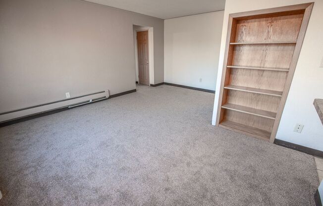 1 bed, 1 bath, 650 sqft, $945, Unit 3401-305