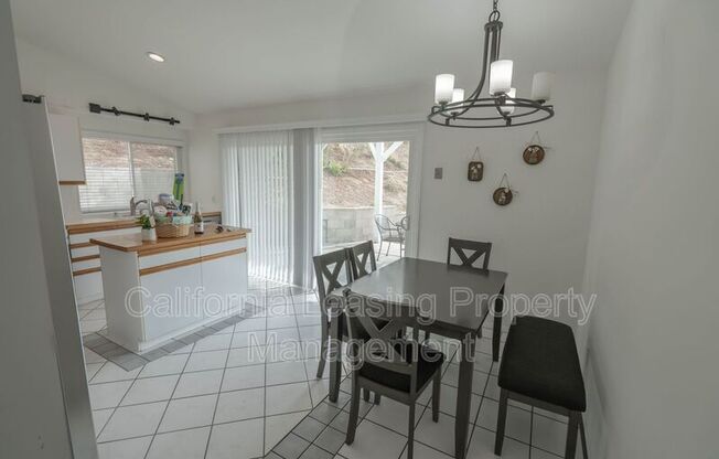 27412 GARZA DR