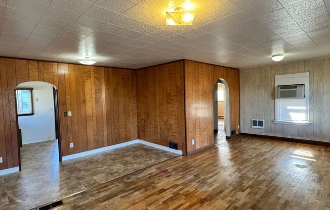 Large 3 br near YVCC