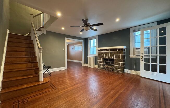 Stunning 4-Bedroom Twin Home in Upper Darby! Available NOW!