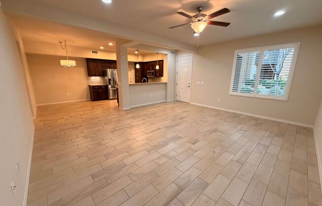 Ground Level 2/2 Condo, *Gated N. Scottsdale* Community w/2 Car Garage