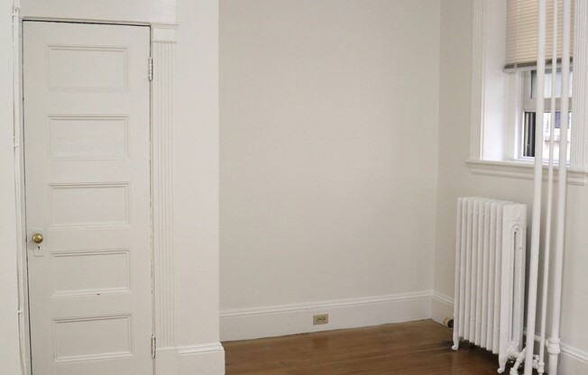 8 Garrison Road