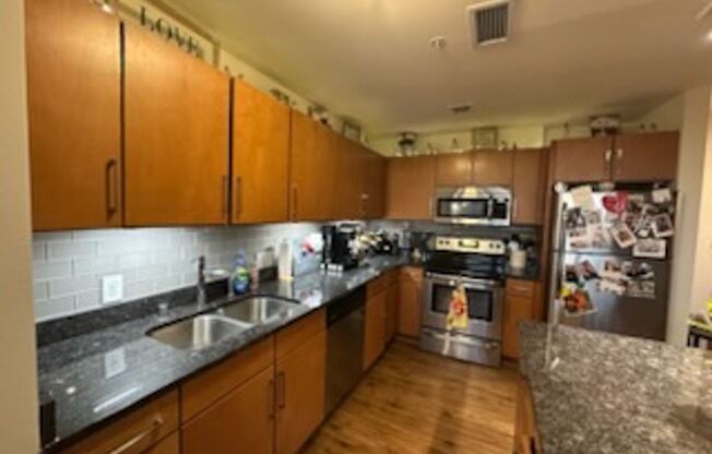 1 bed, 1 bath, 728 sqft, $1,650, Unit 511