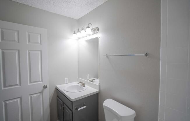 1 bed, 1 bath, 700 sqft, $788