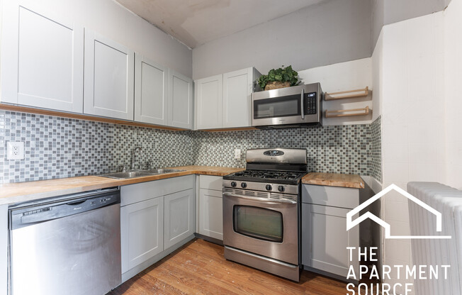 1705 N TALMAN