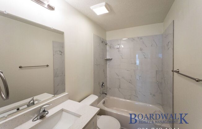 3 beds, 1 bath, 1,250 sqft, $1,375, Unit 328 E Main St #8