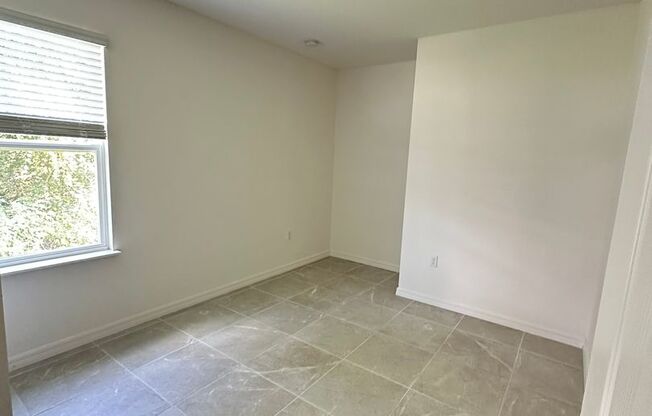 Spacious 4 Bedroom in Marion Oaks