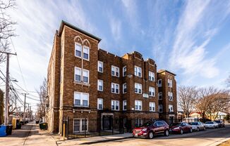 1815 W 77th