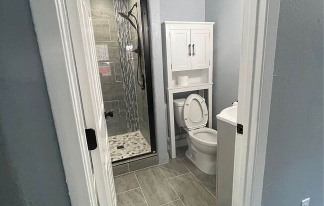 1 bed, 1 bath, $1,700, Unit # 2