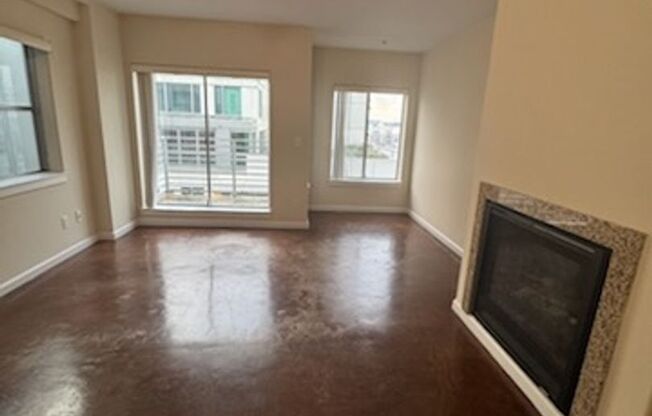 2 beds, 1 bath, 1,100 sqft, $2,895, Unit 502