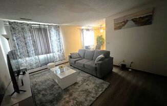 2 beds, 1 bath, 770 sqft, $825